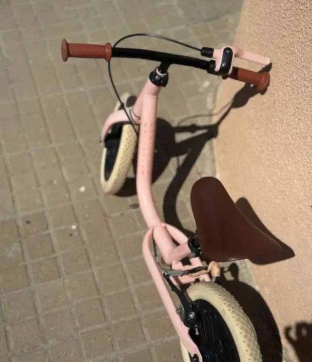 Bici de equilibrio rosa Decathlon