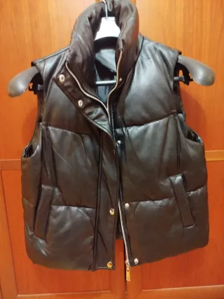 Chaleco Eurofhasion  mujer. Talla M Negro nuevo.
