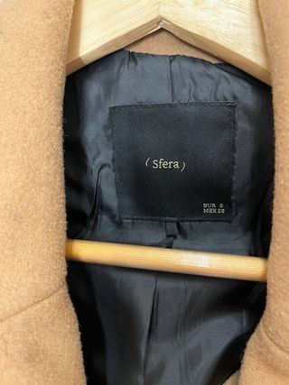 Abrigo de paño beige