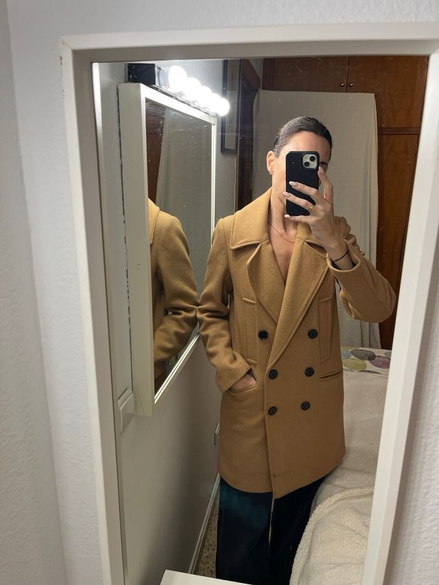 Abrigo de paño beige