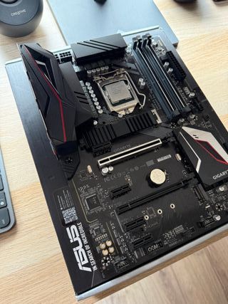 Gigabyte Z390 Gaming X + i7-9700K + Cooler Master