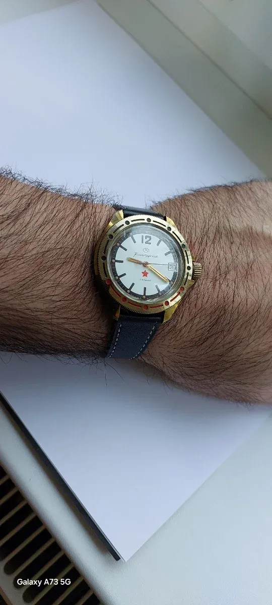 Reloj Vostok Komandirskie USSR Vintage Dorado