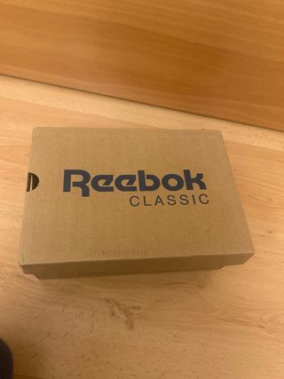 Caja Vacía Reebok