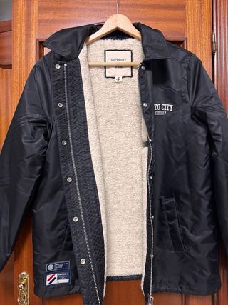 Cazadora Superdry negra mujer