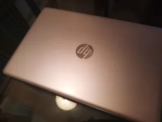 Portátil HP 15-da0239ns i3 7ª Gen 8GB 256GB SSD