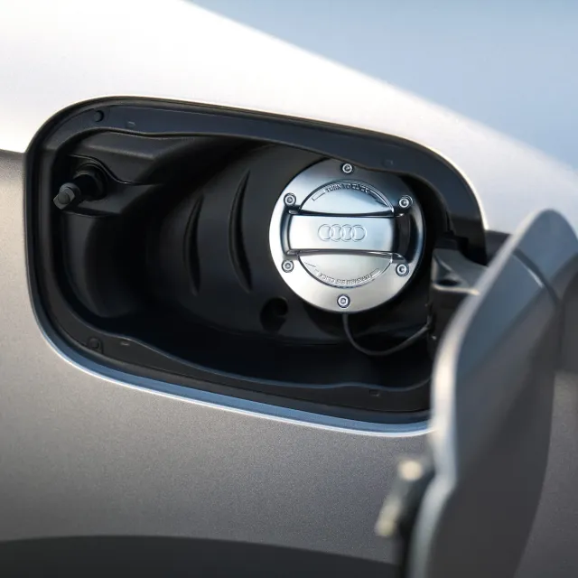 TAPA COMBUSTIBLE AUDI A3 A4 A5 A6 Q2 Q3 Q5 Q7