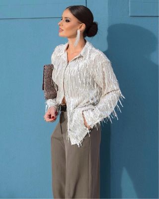Camisa flecos y lentejuelas