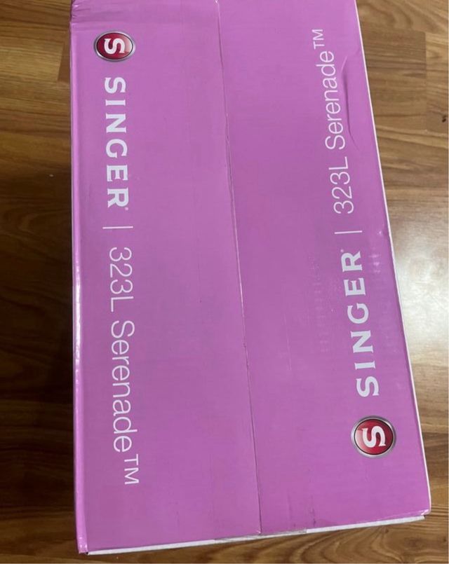 Máquina de coser 323 L a estrenar!