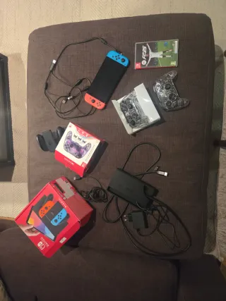 Nintendo Switch OLED con mandos y juego