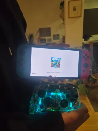 Nintendo Switch OLED con mandos y juego