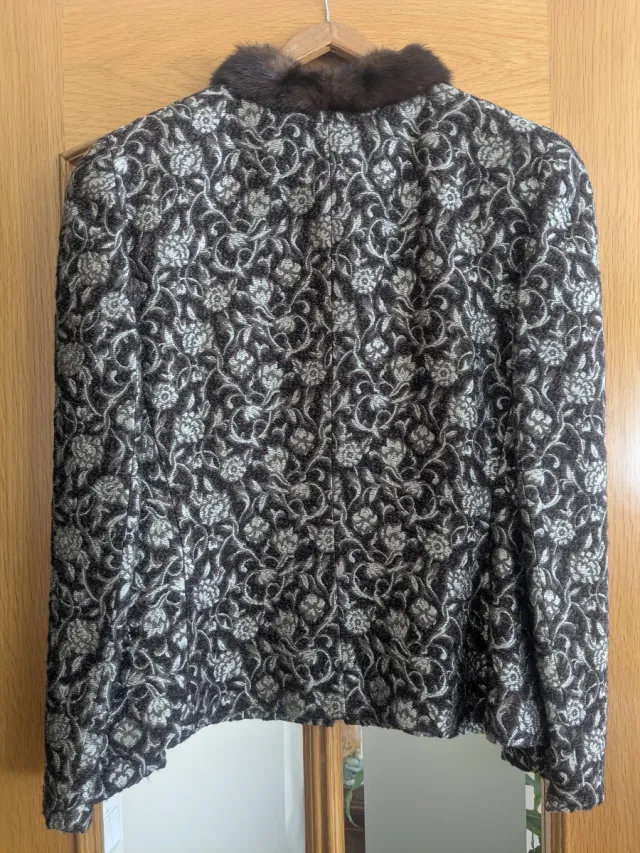 Chaqueta de vestir con cuello de pelo