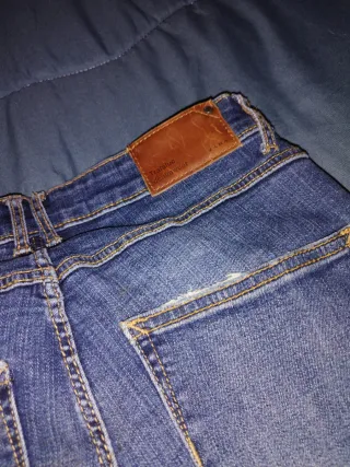 Pantalón vaquero mujer desgastado