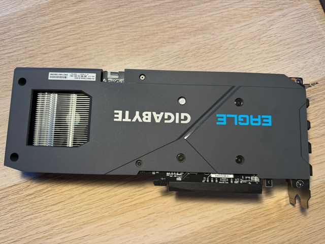Gigabyte RX 6600 XT Eagle 8GB GDDR6
