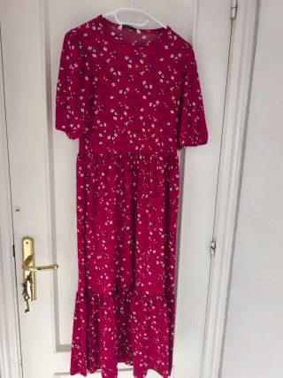 Vestido midi rojo flores