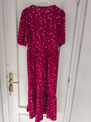 Vestido midi rojo flores