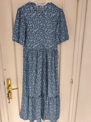 Vestido azul estampado floral