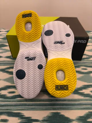 Zapatillas Munich Oxigen Blancas y Amarillas