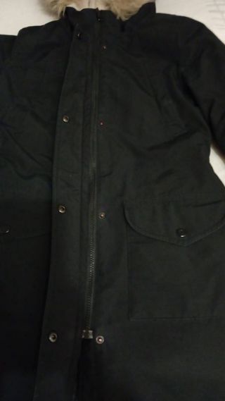 Abrigo Ralph Lauren negro con capucha