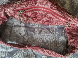 Bolso de mano Zara con pedrería