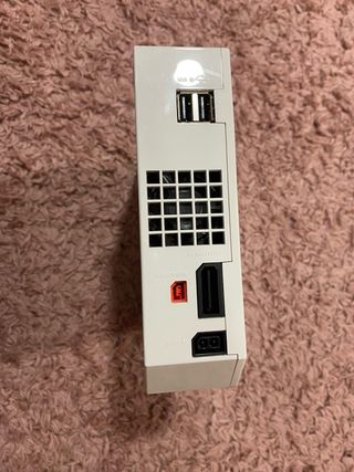 Consola Wii con mandos y 2 juegos