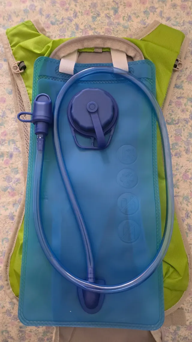 Mochila de hidratación verde