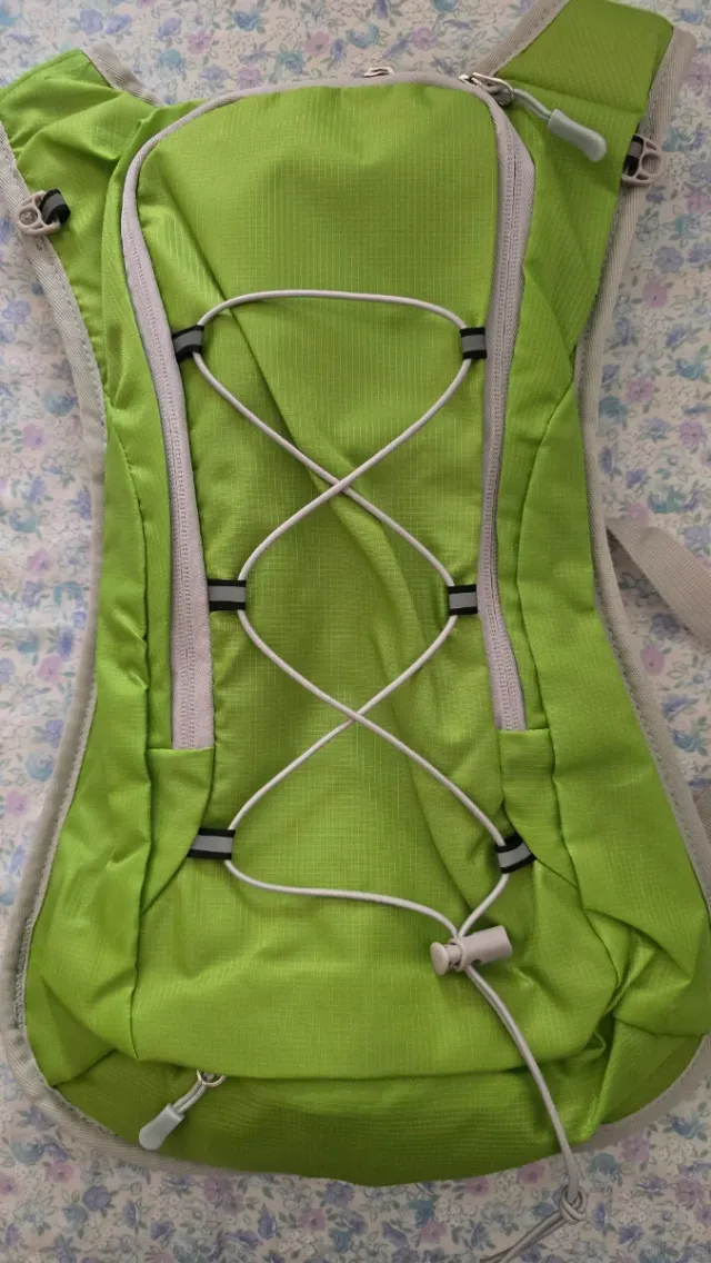 Mochila de hidratación verde