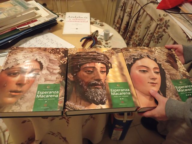 Enciclopedia la Macarena 3 volumenes