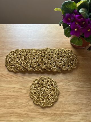 Porta-copos dourados