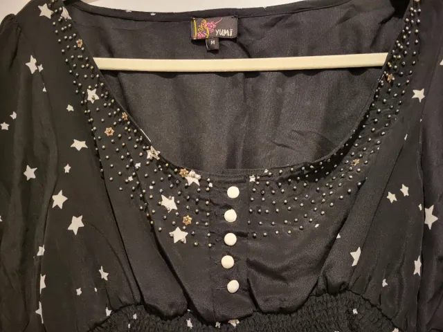 Vestido negro con estrellas