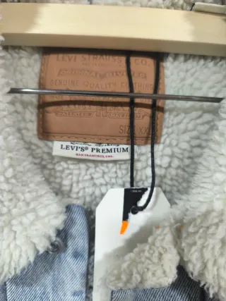 Chaqueta Levi's tejana forrada