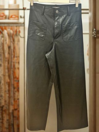 Pantalón culotte polipiel negro