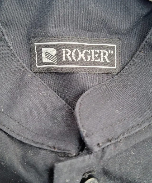 Camisa Negra Roger Cuello Mao, tela antimanchas