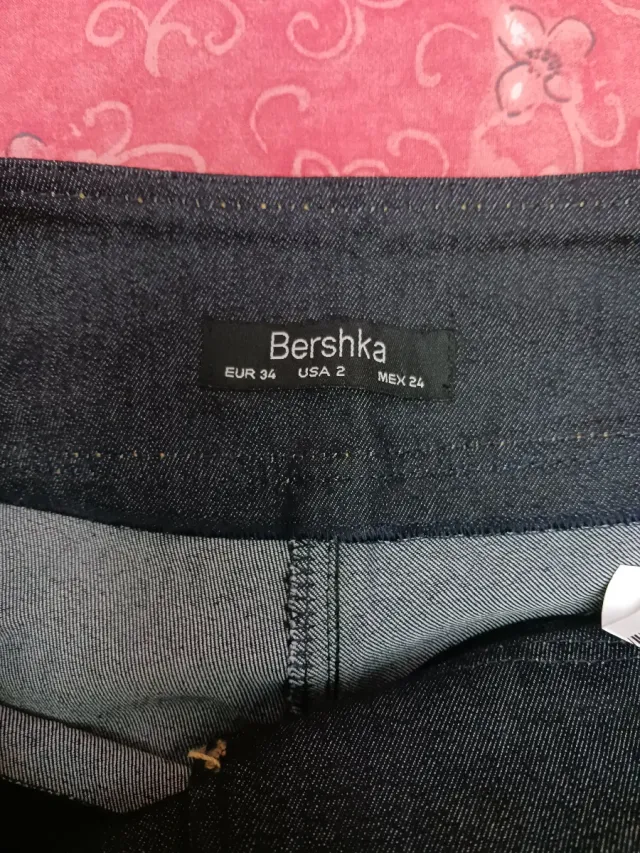 Pantalón acampanado Bershka