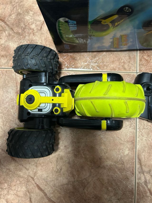 Coche teledirigido 6.4V USB