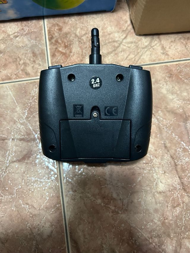 Coche teledirigido 6.4V USB