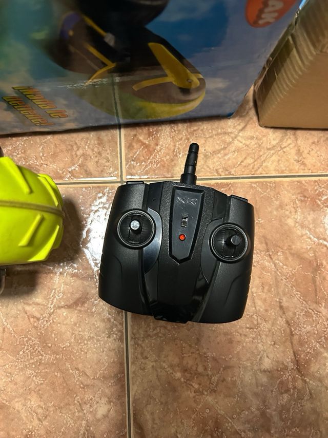 Coche teledirigido 6.4V USB