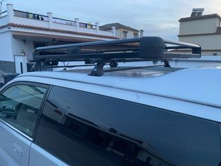 Baca completa vehículo con faros de largo alcance