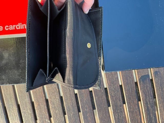 Portafoglio donna Pierre Cardin nero e oro