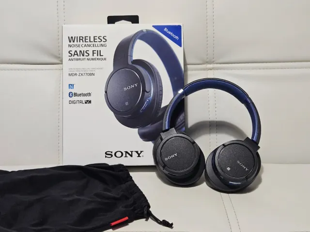 Auriculares Bluetooth Sony MDR-ZX770BN