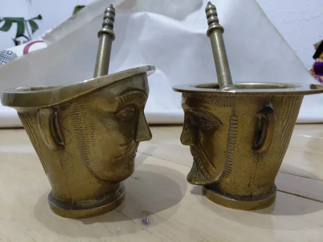 Mortacci in bronzo vintage con volti di Don Chisciotte e Sancho