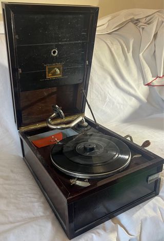 Grammofono vintage La Voce del Padrone Valigetta
