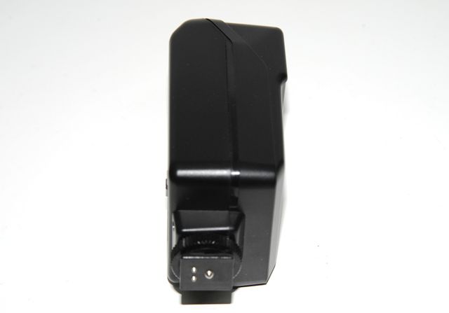 Flash Nikon SB-19 y funda. Muy buen estado