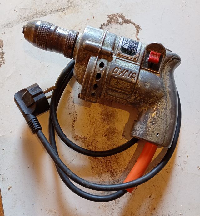 Antiguo taladro eléctrico DYNA CU-6, coleccionista