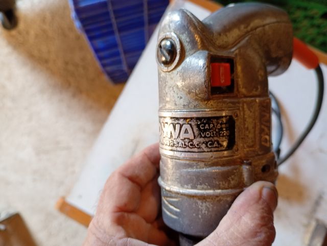 Antiguo taladro eléctrico DYNA CU-6, coleccionista