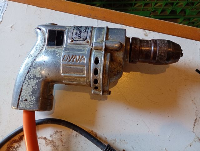 Antiguo taladro eléctrico DYNA CU-6, coleccionista