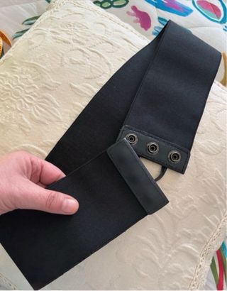 Cintura elasticizzata con strass