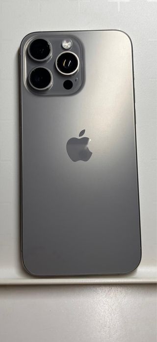 iPhone 15 Pro Max 256 GB + funda original