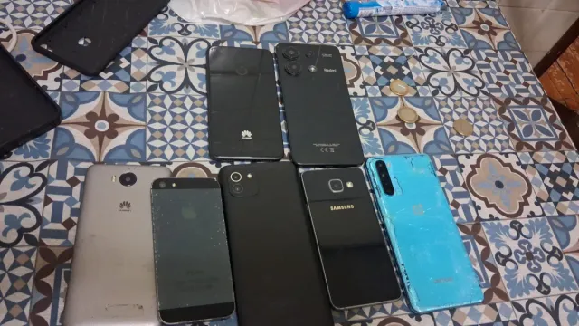 Telefonos para piezas