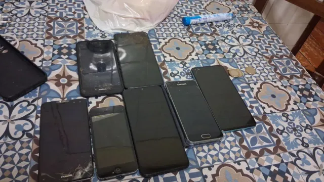 Telefonos para piezas