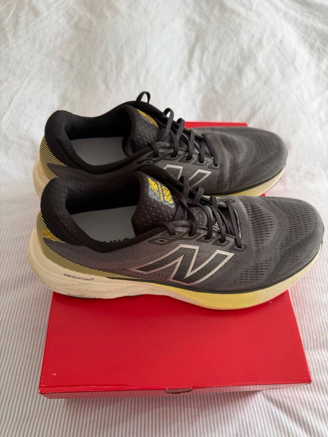 New Balance Zapatillas Gris y Amarillo